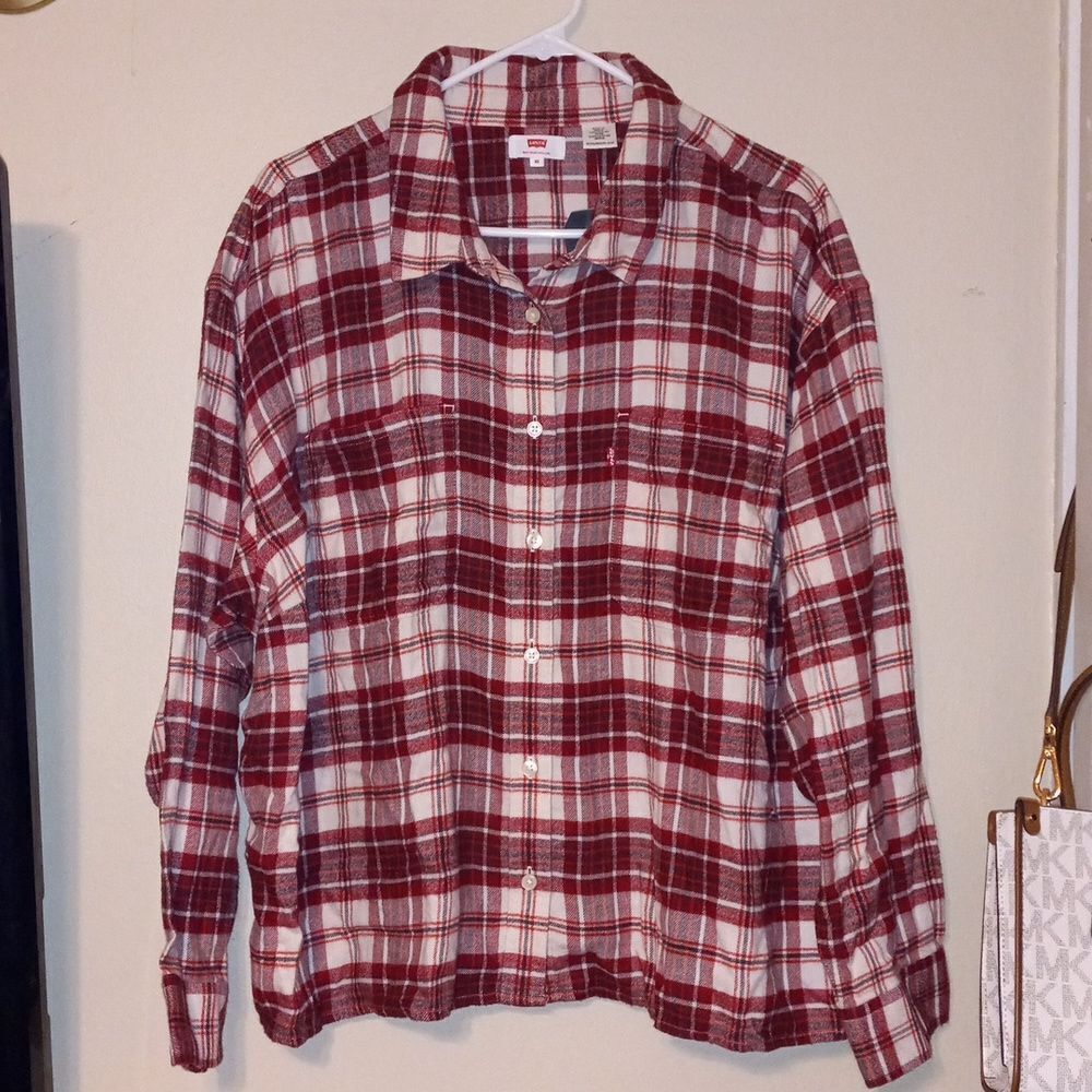 Levi's Red and White Plaid Casual Button Down Shirt